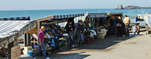 Le marché de Cancale, l'un des bonnes adresses entre Saint-Malo et Cancale