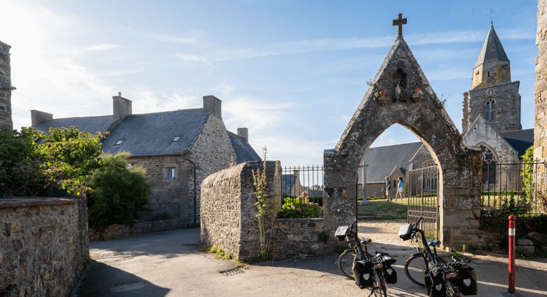 cloitre-eglise-st-suliac-EV4-EmmanuelBERTHIER2029