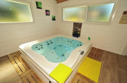 jacuzzi-5-places-du-camping