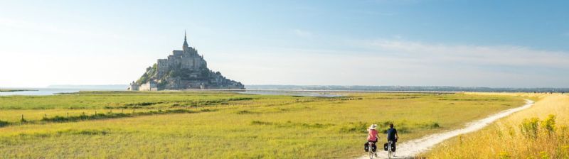 Le-Mont-St-Michel-et-sa-baie-Emmanuel-Berthier-photo