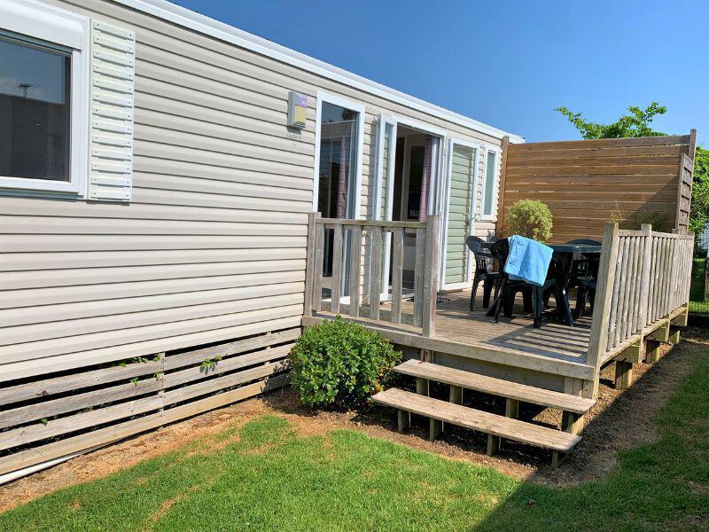 Mobil-home-Tamaris-3-chambres-exterieur-camping-duguesclin