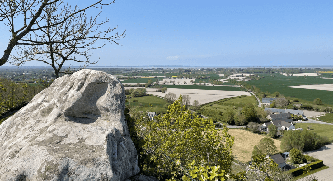 rocher-griffe-du-diable-mont-dol-SMBMSM