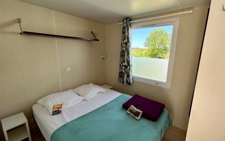 chambre-mobil-home-Emeraude-1-chambre-camping-duguesclin