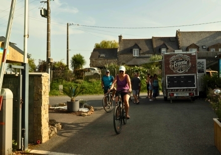 food-truck-camping-accueil-velo
