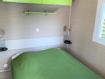 Mobil-home-Tamaris-3-chambres-chb-principale-camping-duguesclin (6)